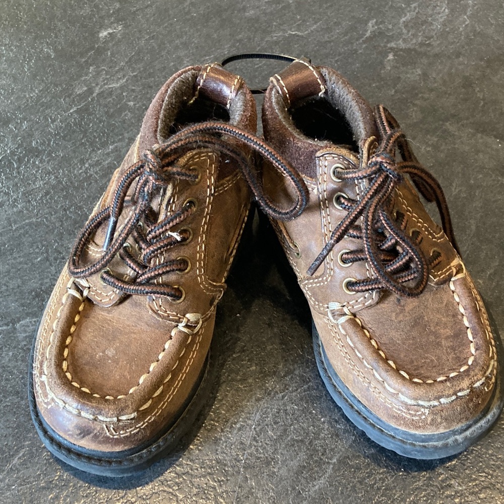 Baby Beaver Creek brown leather hiking boots size 5.5